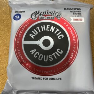 Martin MA550T Authentic Acoustic Lifespan 2.0 Treated Phosphor Bronze Guitar Strings -  Medium